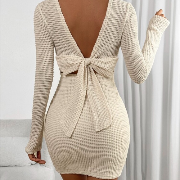 Tie Backless Bodycon Dress
Apricot / L(8/10) Style 29 - Picture 2 of 4